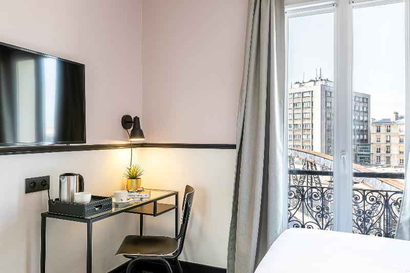 クラシックルーム, De L'aqueduc