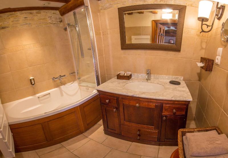 高级三人间, Ferme De La Rançonnière   Hôtel & Restaurant