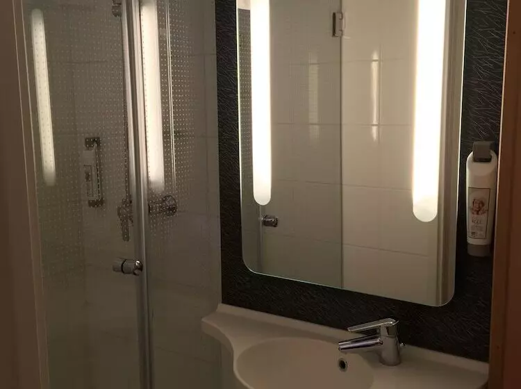 اتاق استاندارد, Ibis Toulouse Pont Jumeaux