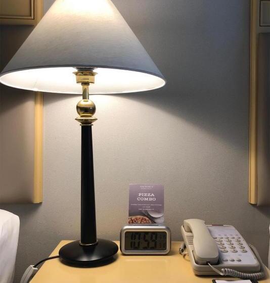 Deluxe Room King Size Bed, New World Saigon
