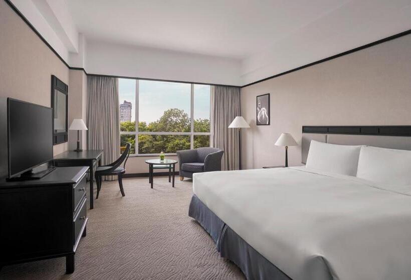 اتاق لوکس با تخت بزرگ, New World Saigon