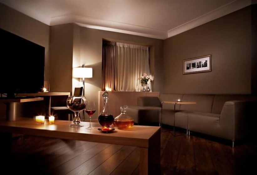 غرفة قياسية, Seyhan