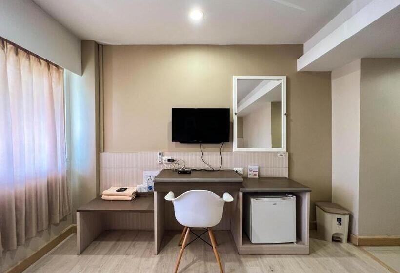 Номер Superior, Srivichai