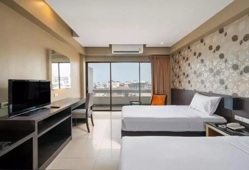 اتاق سوپریور با چشمانداز شهر, Welcome Plaza Hotel Pattaya