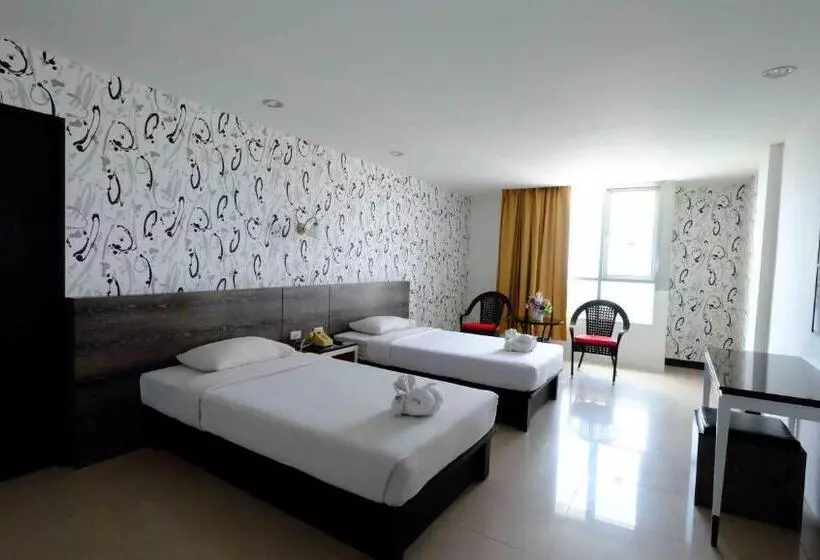 اتاق لوکس با چشمانداز شهر, Welcome Plaza Hotel Pattaya