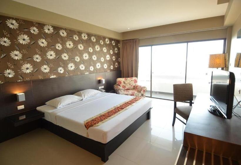 اتاق لوکس با چشم‌انداز شهر, Welcome Plaza Hotel Pattaya