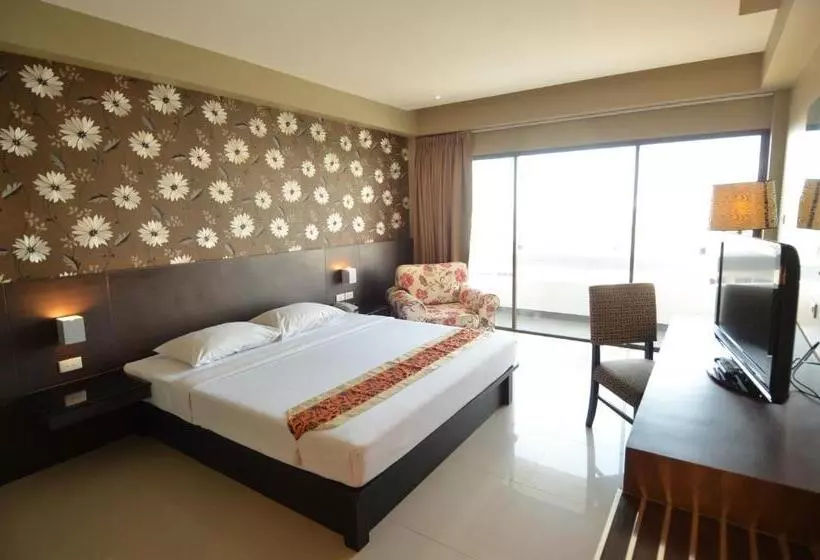 اتاق لوکس با چشمانداز شهر, Welcome Plaza Hotel Pattaya