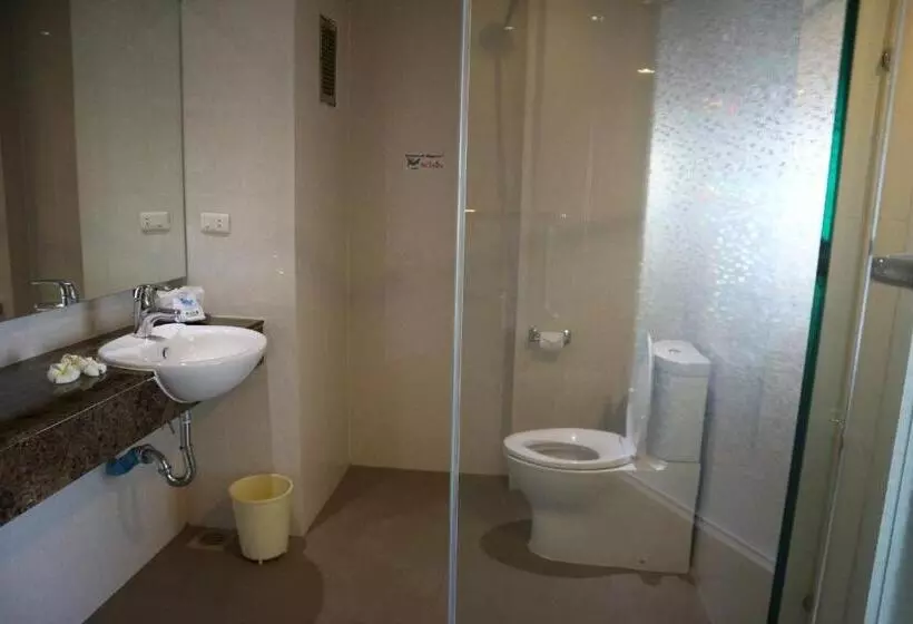 مجموعه ویستا شهر, Welcome Plaza Hotel Pattaya