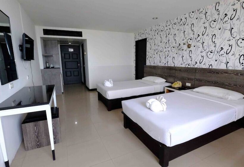 اتاق لوکس با چشم‌انداز شهر, Welcome Plaza Hotel Pattaya