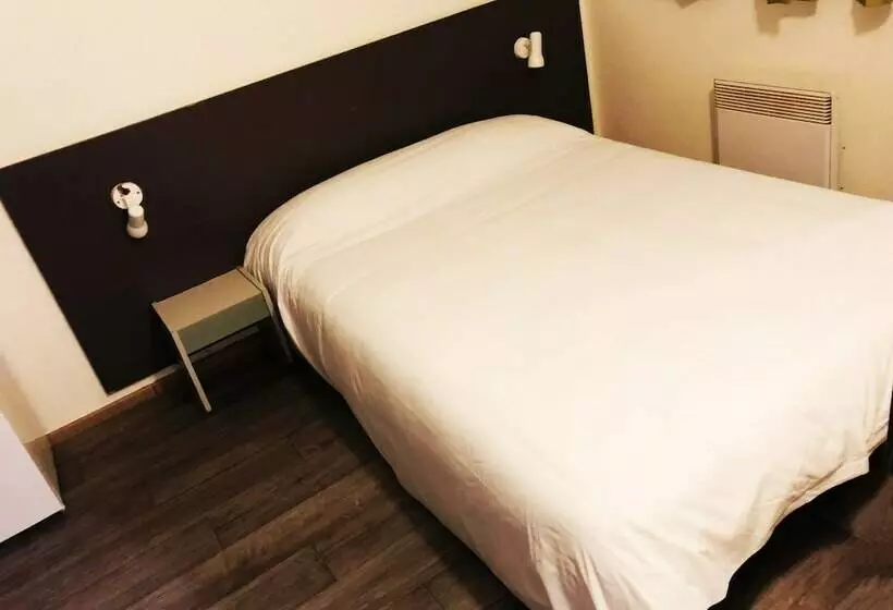 Camera Tripla Standard, Welcomotel Montelimar