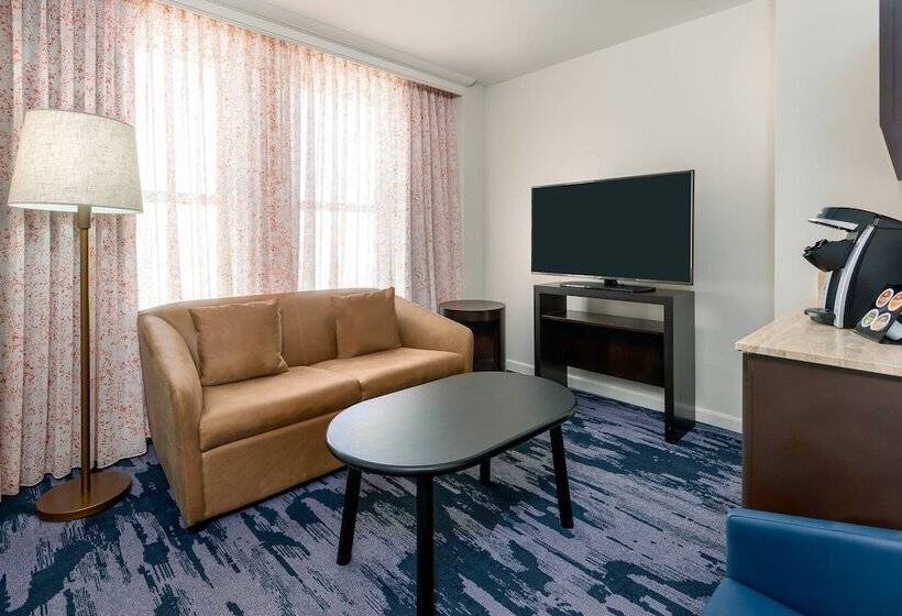 סוויטה, The Connally Hotel Downtown Atlanta, Ascend Hotel Collection