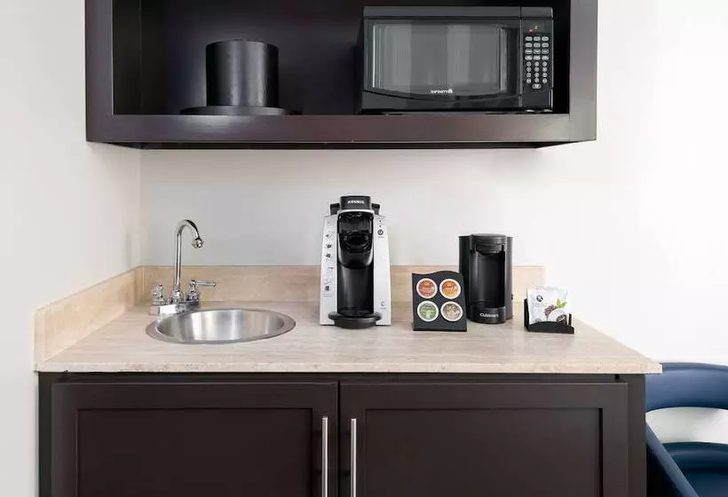 سوییت, The Connally Hotel Downtown Atlanta, Ascend Hotel Collection