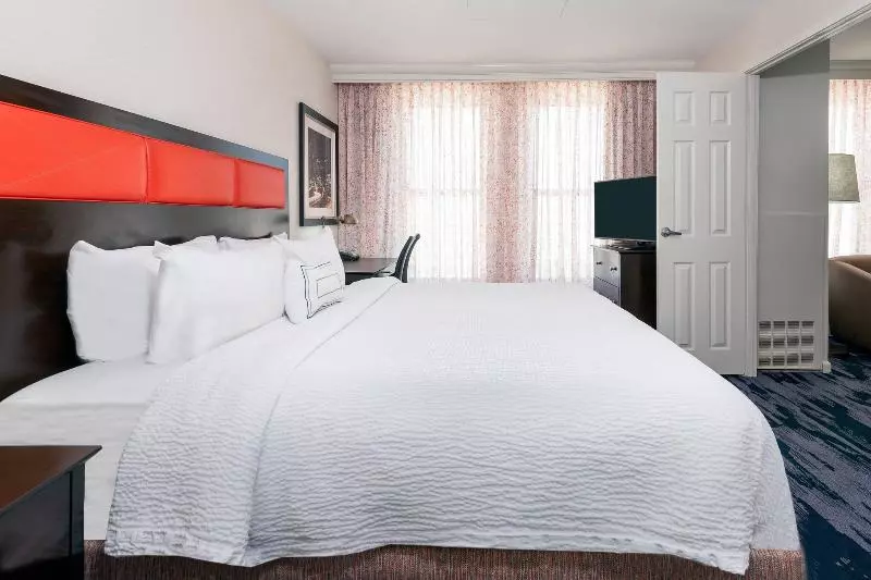 سوئیت با تخت بزرگ, The Connally Hotel Downtown Atlanta, Ascend Hotel Collection