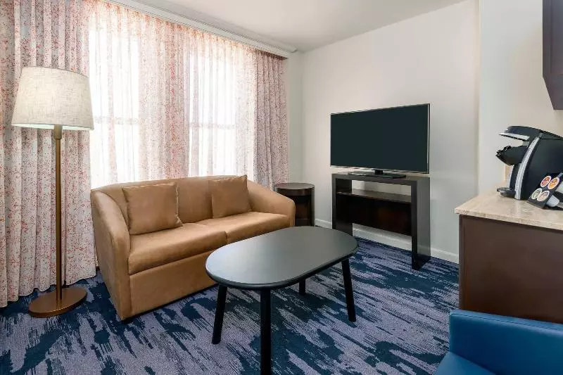 سوئیت با تخت بزرگ, The Connally Hotel Downtown Atlanta, Ascend Hotel Collection