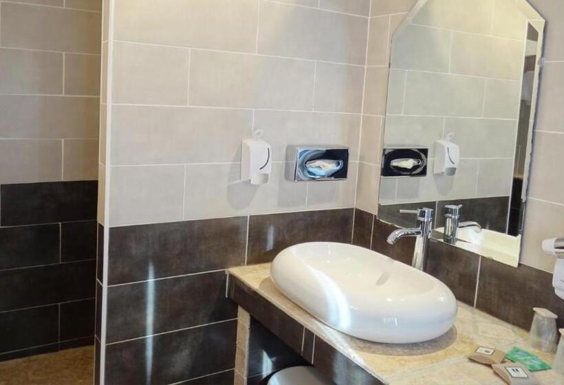 오두막, Le Mas Des Ecureuils