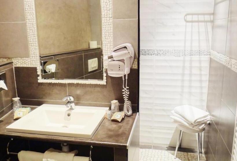 싱글 디럭스 룸, Le Mas Des Ecureuils