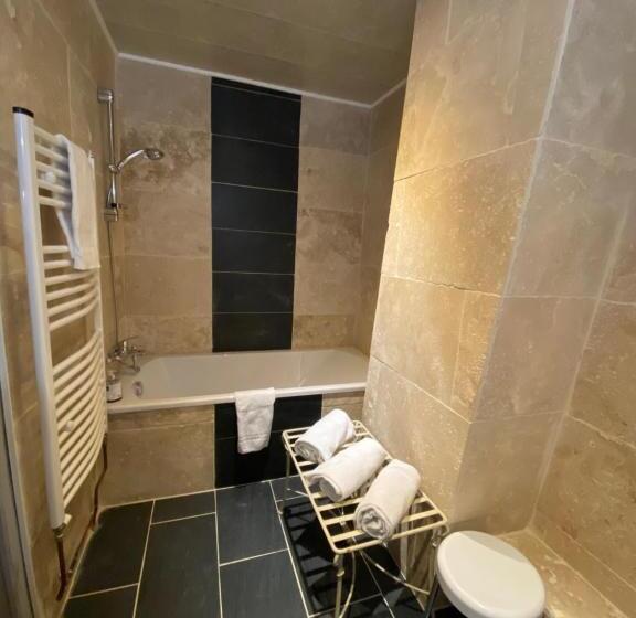 스탠다드 트리플 룸, Le Mas Des Ecureuils