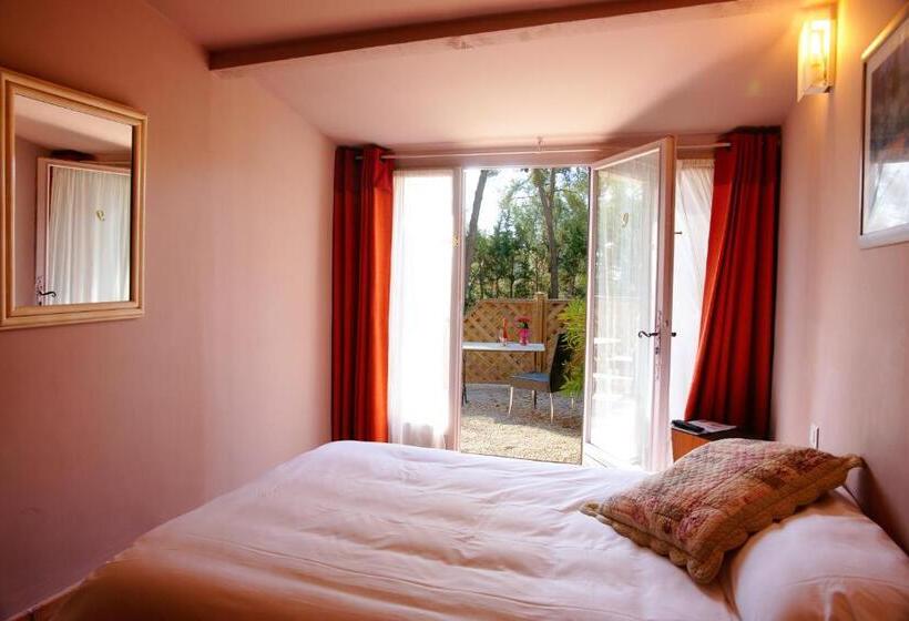 오두막, Le Mas Des Ecureuils