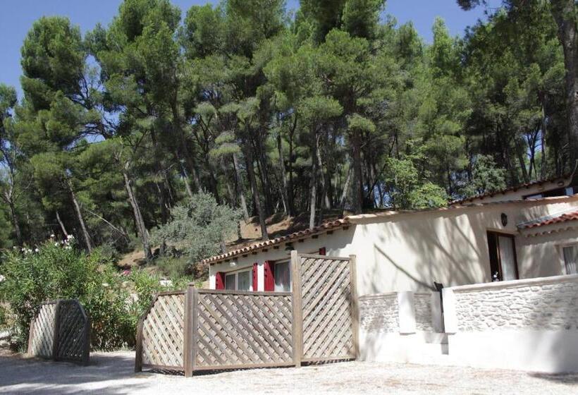 오두막, Le Mas Des Ecureuils