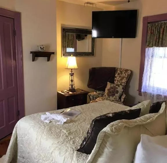 バルコニー付きスタンダードルーム, Parsonage Inn Bed And Breakfast