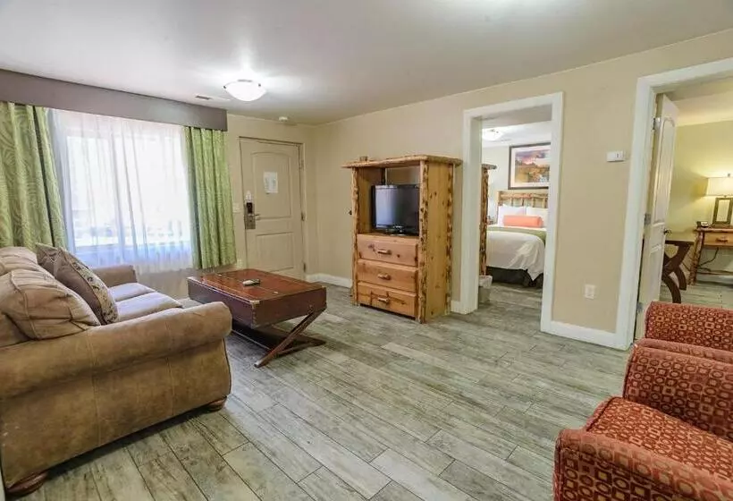 ３ベッドルームアパートメント, Pioneer Lodge Zion National Park Springdale
