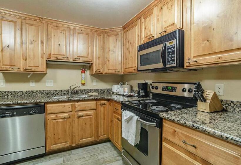 شقة 3 غرف, Pioneer Lodge Zion National Park Springdale