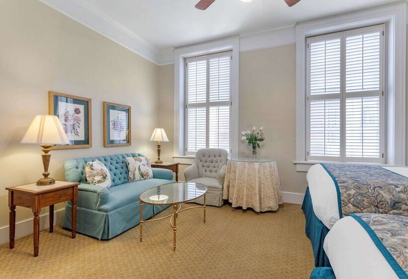 Люкс, Windsor Hotel, Ascend Hotel Collection
