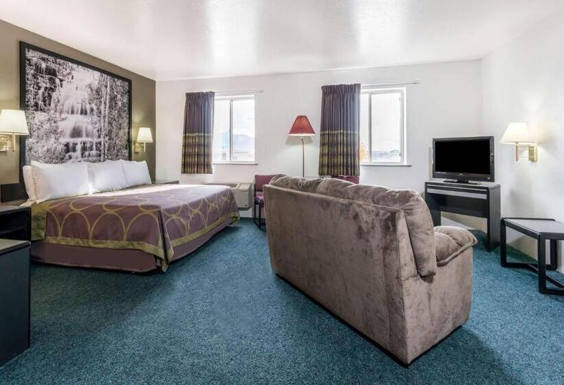 Люкс Кровать Кинг, Super 8 By Wyndham Missoula/reserve St