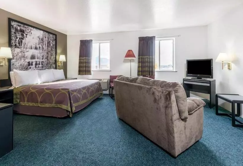 سوئیت با تخت بزرگ, Super 8 By Wyndham Missoula/reserve St