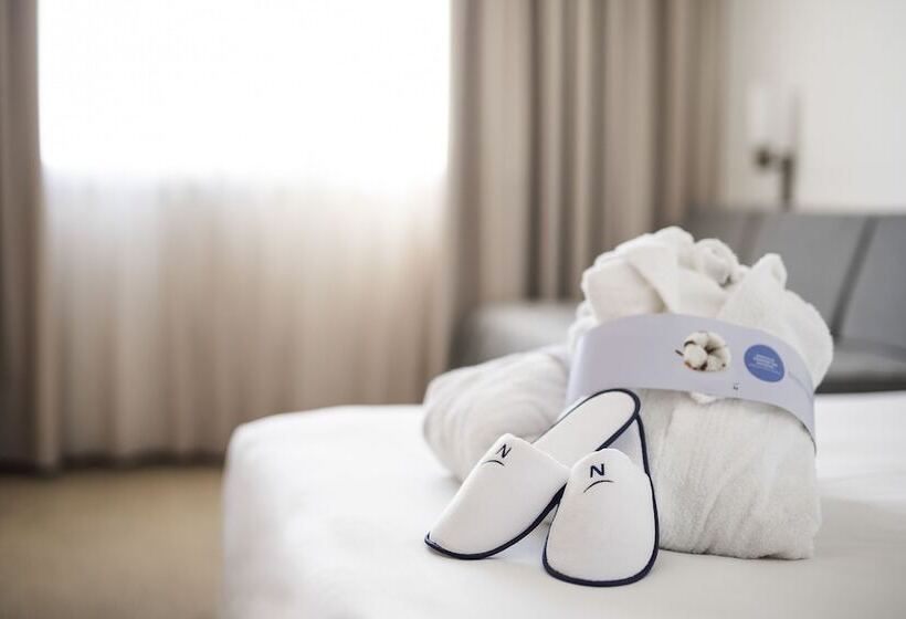 Номер Executive, Novotel Grenoble Centre