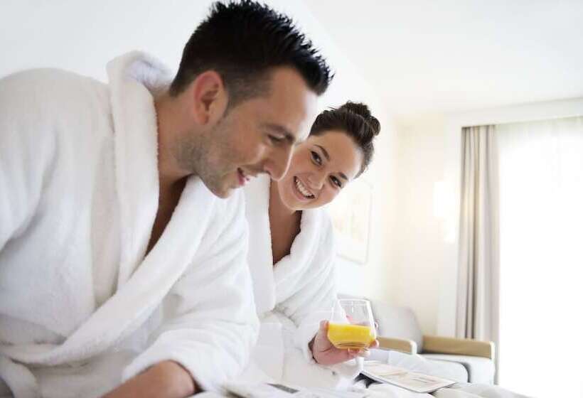 Номер Executive, Novotel Grenoble Centre