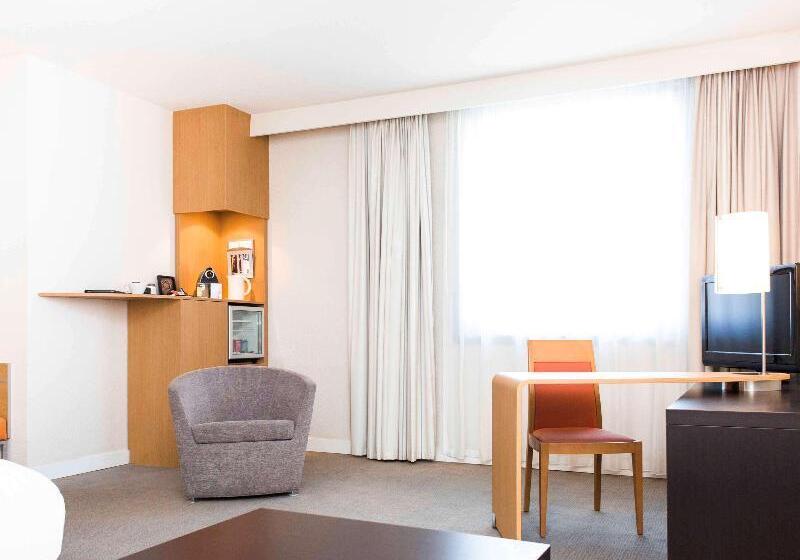 Номер Executive, Novotel Grenoble Centre