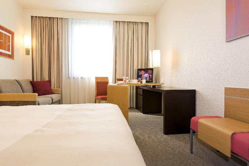 Номер Классика Двуспальная Кровать, Novotel Grenoble Centre