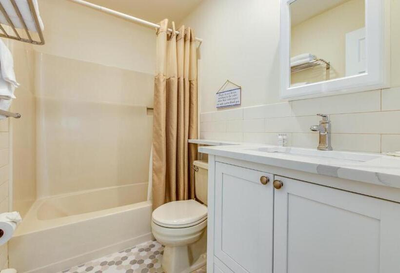 Люкс, Colonial Shores Resort