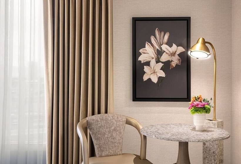 غرفة قياسية سرير ملكى, Bellagio