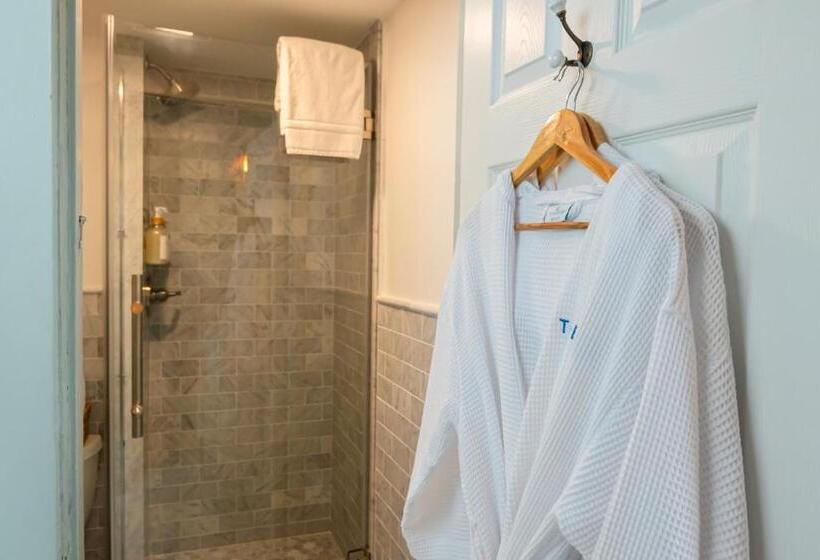 Номер Deluxe, The Burbank Rose Inn