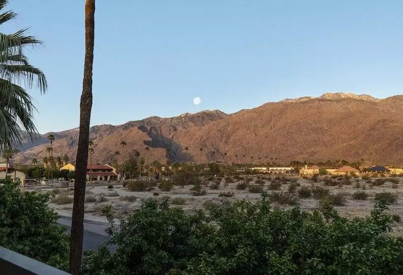 スイート, Courtyard By Marriott Palm Springs