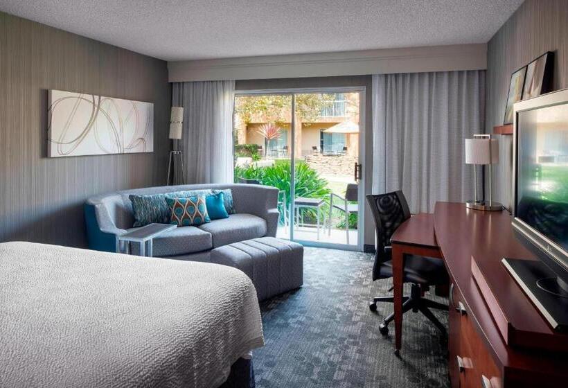스탠다드 룸 킹사이즈 침대, Courtyard By Marriott San Mateo Foster City
