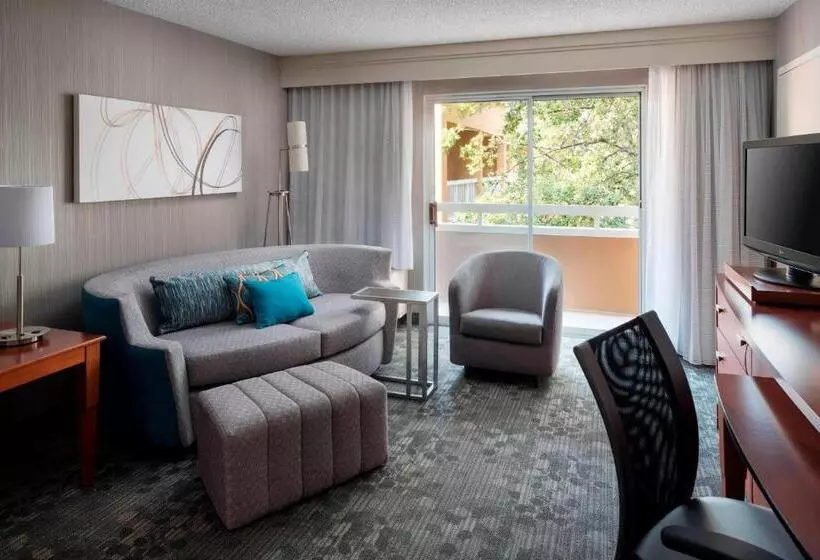 سوییت, Courtyard By Marriott San Mateo Foster City