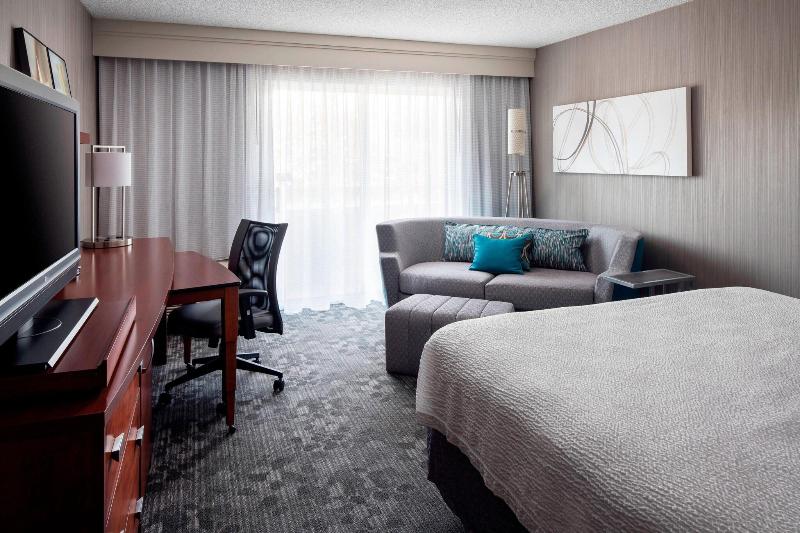 스탠다드 룸 킹사이즈 침대, Courtyard By Marriott San Mateo Foster City