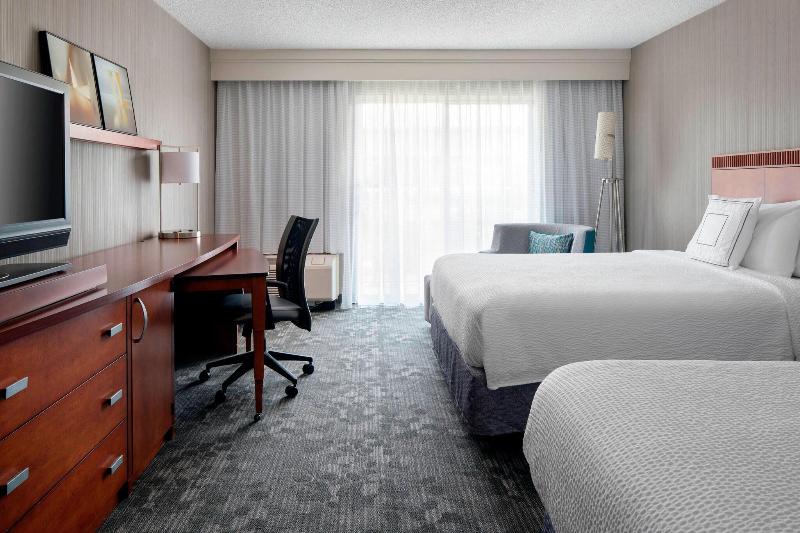 스위트, Courtyard By Marriott San Mateo Foster City