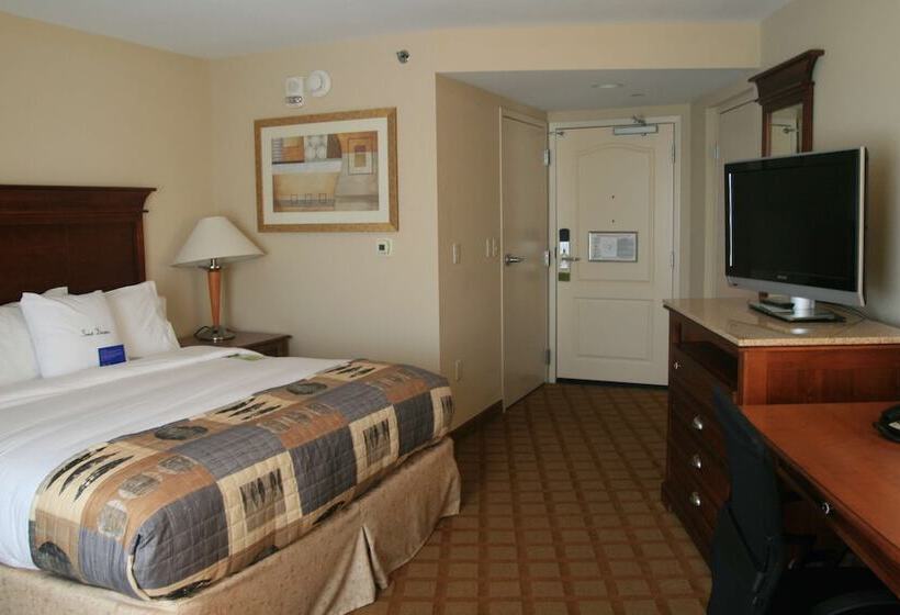 디럭스 룸, Doubletree By Hilton Hotel Jefferson City