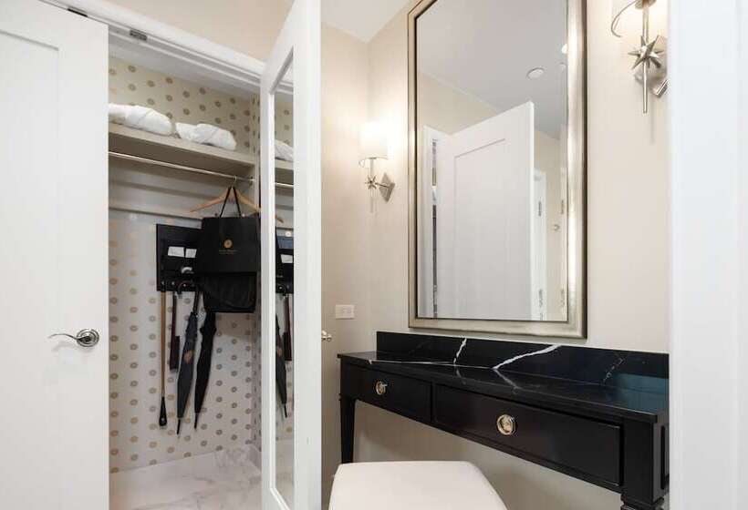 City View Suite, Drisco