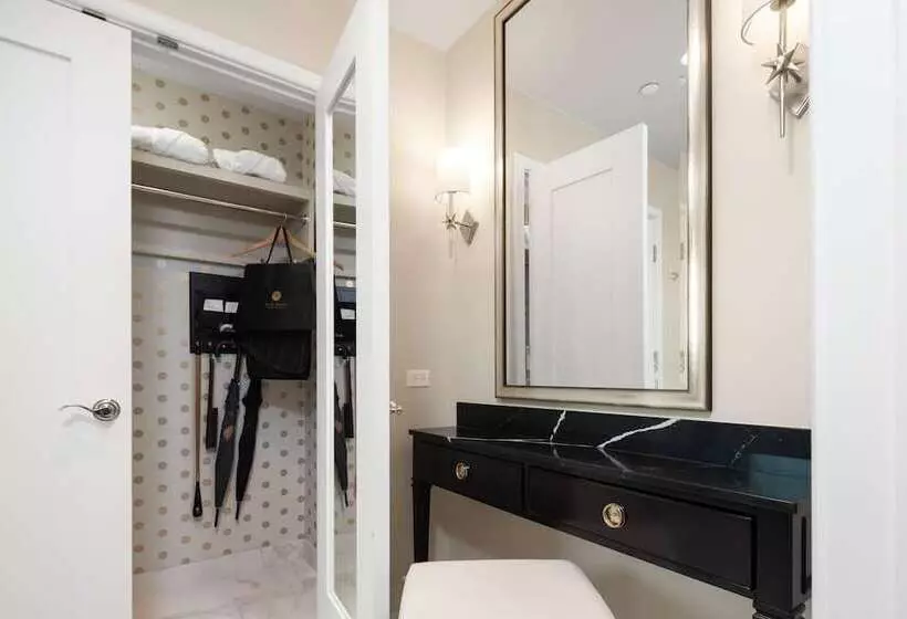 City View Suite, Drisco