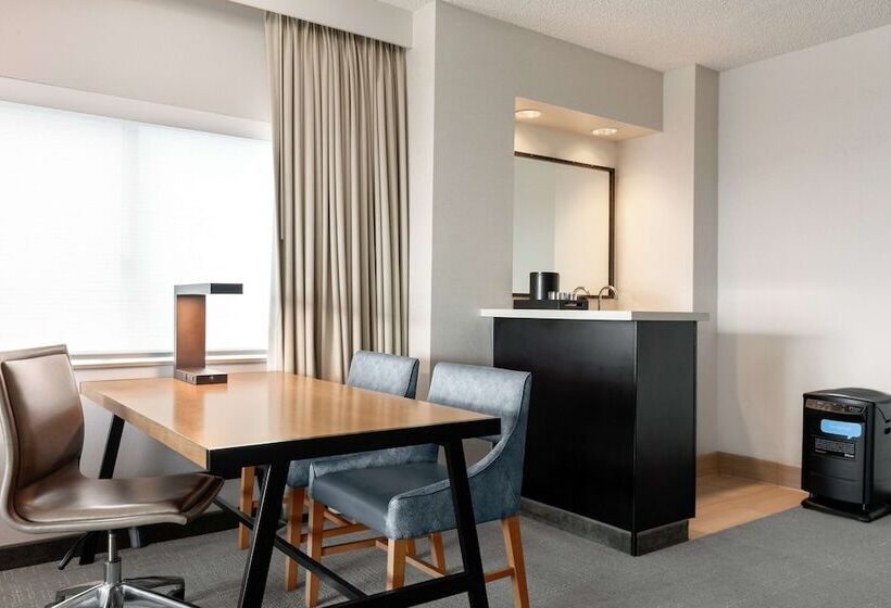 جناح, Embassy Suites By Hilton Monterey Bay Seaside