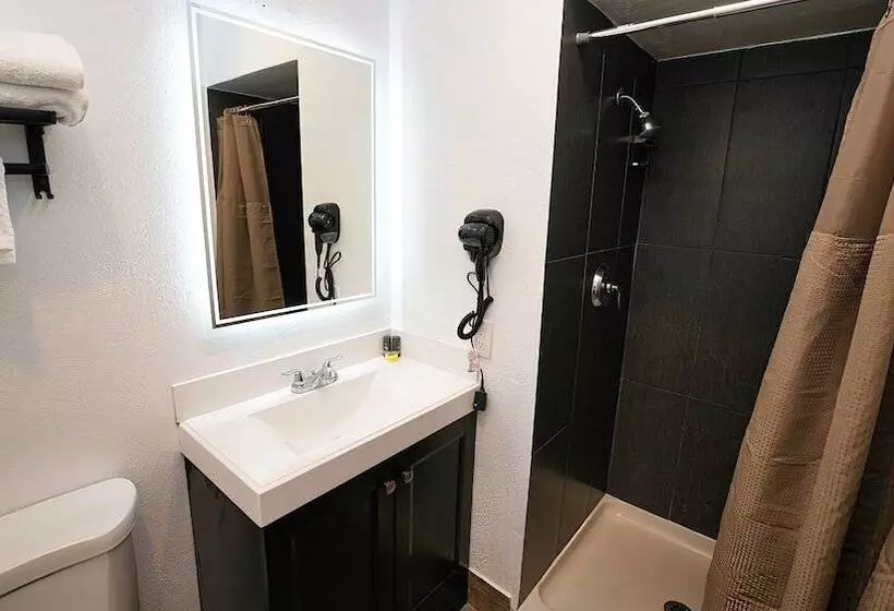 اتاق استاندارد با تخت بزرگ, Seaside Inn & Suites