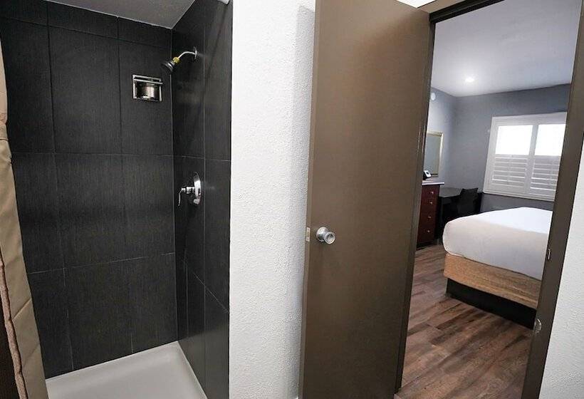 غرفة قياسية سرير كينج, Seaside Inn & Suites