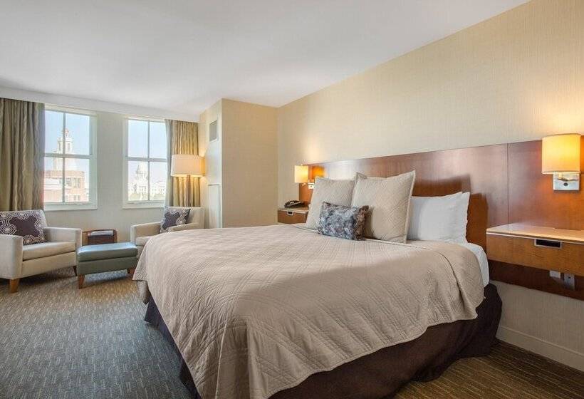 غرفة ديلوكس, Omni Providence