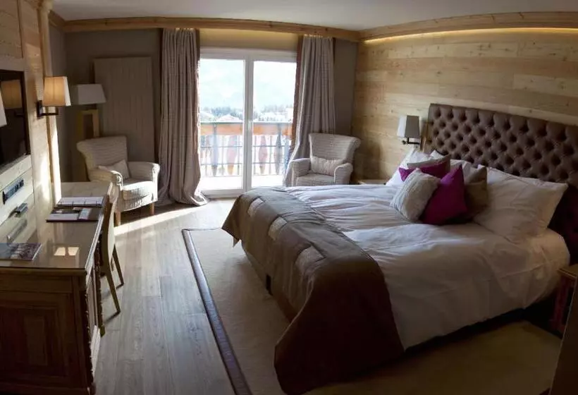 Superior Room, Royal