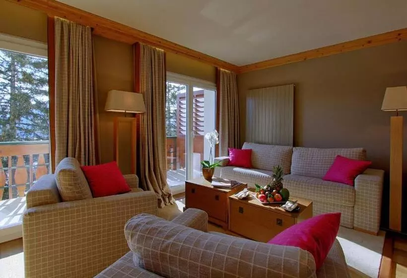 Suite, Royal